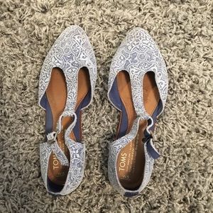Women’s flats